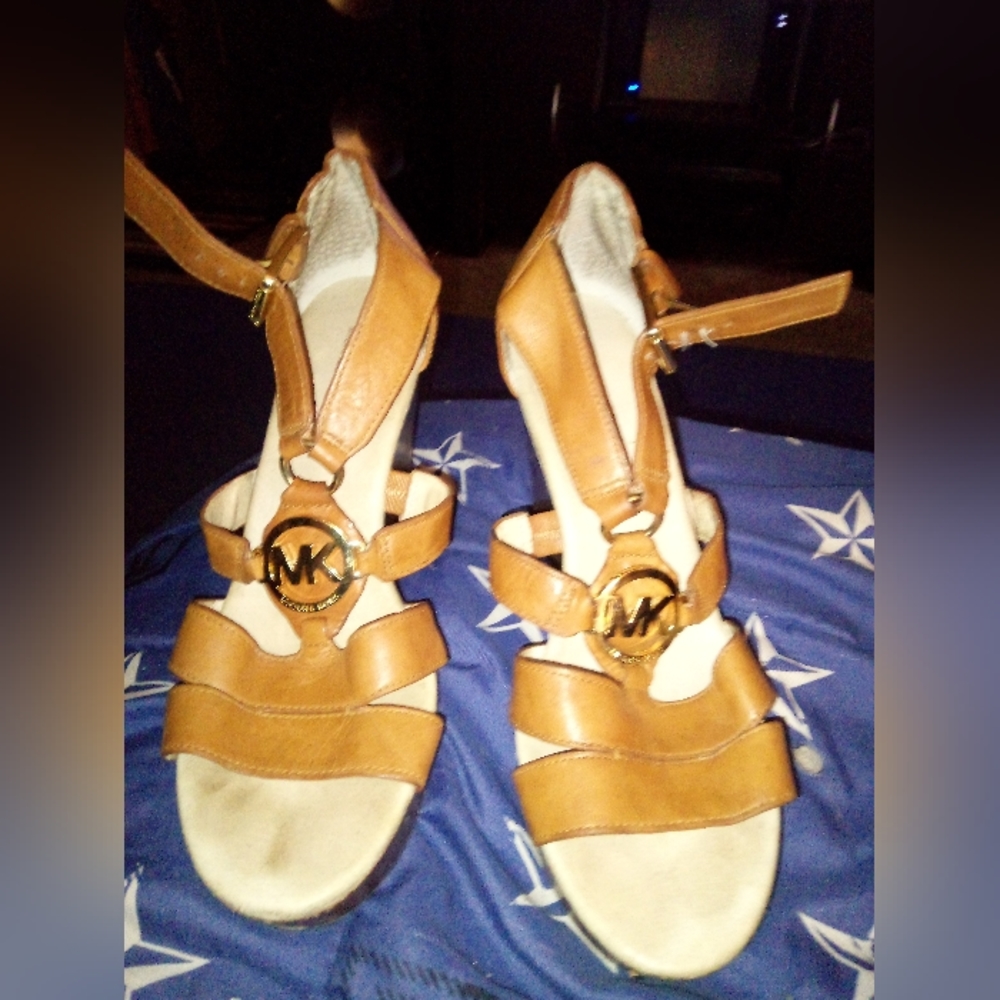 Michael Korhs Tan Wedges, women's size 8